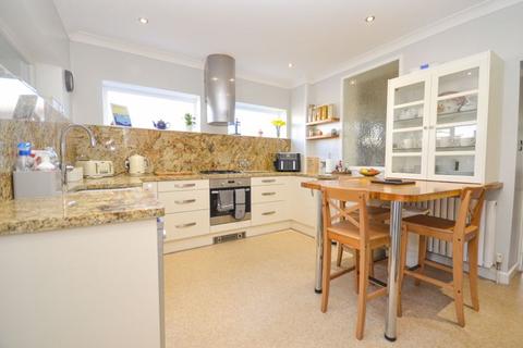 2 Alma Road, Brixham, TQ5 8QR