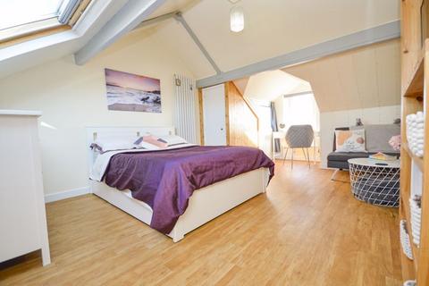 2 Alma Road, Brixham, TQ5 8QR