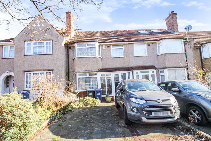 Ennismore Avenue, Greenford 3 bed terraced house £535,000