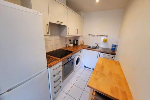 72 Wooldridge Close, Feltham, TW14 8BF