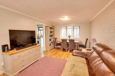 5 Dunford Close, Trowbridge, BA14 0PW