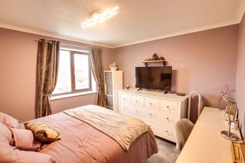 5 Dunford Close, Trowbridge, BA14 0PW