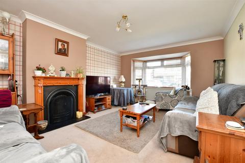 7 Felbridge Close, East Grinstead, RH19 2BN