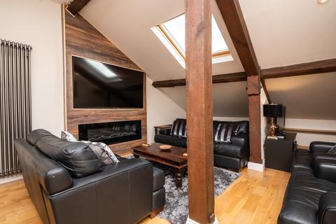 11 St Ninians Court Heathcote Road, Crieff, PH7 4AS