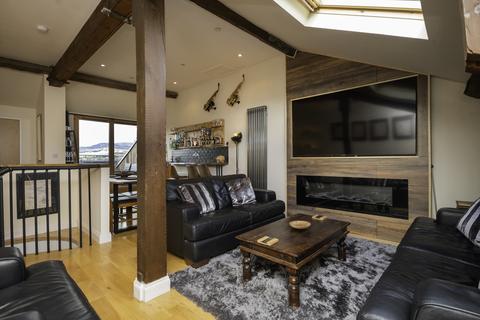 11 St Ninians Court Heathcote Road, Crieff, PH7 4AS