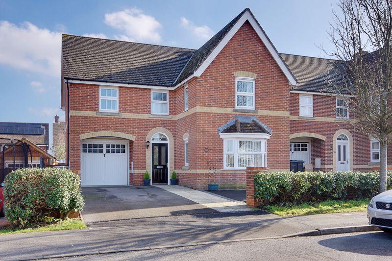Priestley Road, Ensbury Park, BH10 4 bed detached house for sale £525,000