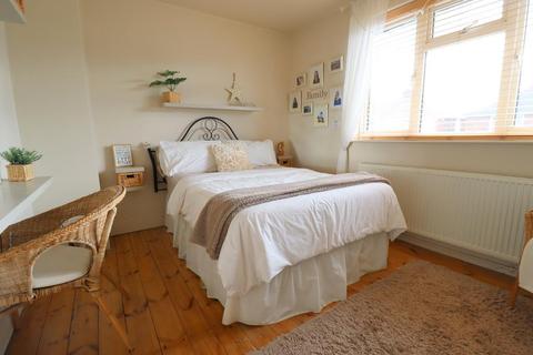 25 Applecroft Road, Luton, LU2 8BB