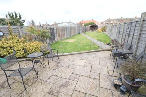 25 Applecroft Road, Luton, LU2 8BB