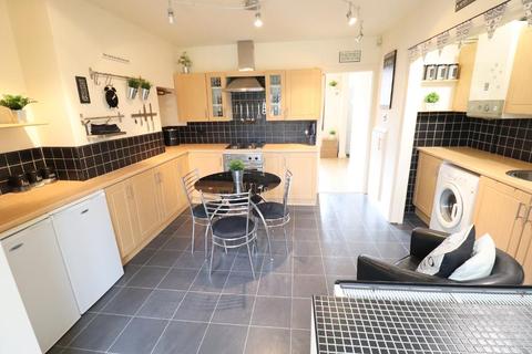 25 Applecroft Road, Luton, LU2 8BB