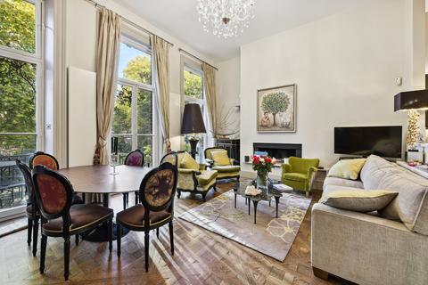 2 bedroom flat for sale, Nevern Square, London