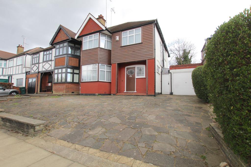 Creighton Avenue, London 4 bed semidetached house to rent £3,500 pcm