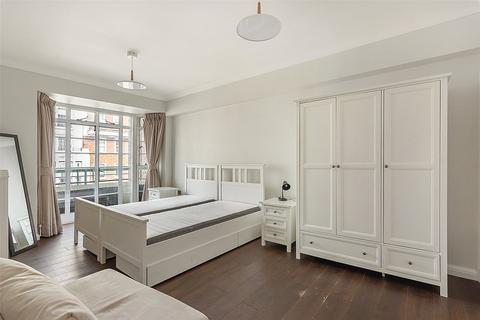 3 bedroom apartment to rent, Dorset House, Gloucester Place, London, NW1