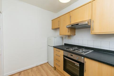 37 Lochend Drive, Edinburgh, EH7 6DH