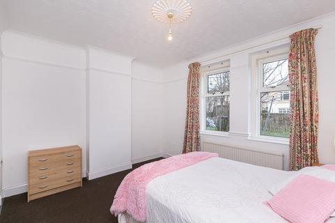 37 Lochend Drive, Edinburgh, EH7 6DH