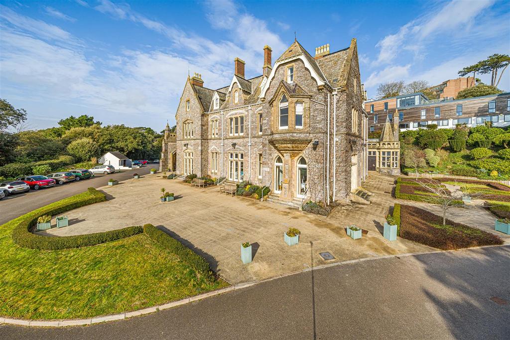 Middle Road, Torquay 2 bed apartment for sale £210,000