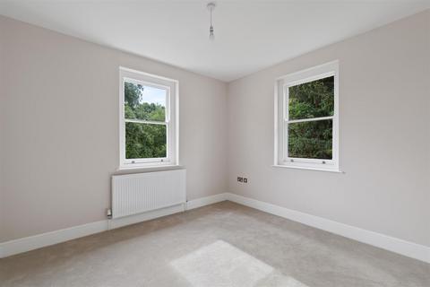 2 bedroom apartment for sale - Watcombe Beach Road, Torquay