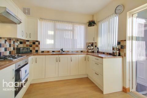 3 bedroom semi-detached house for sale, Chaucer Road, Newport