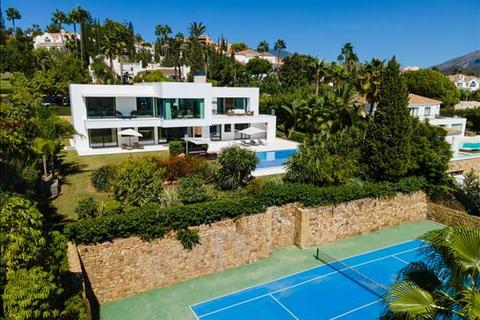 5 bedroom villa, La Cerquilla, Marbella, Malaga, Spain