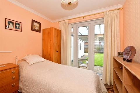57 Elm Road, St Marys Bay, Romney Marsh, TN29 0ST