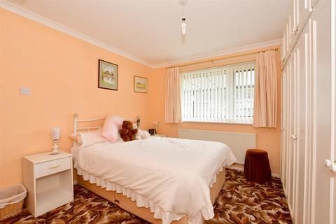 57 Elm Road, St Marys Bay, Romney Marsh, TN29 0ST