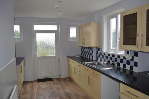 3 bedroom semi-detached house to rent, Millbrook Crescent, Carmarthen SA31