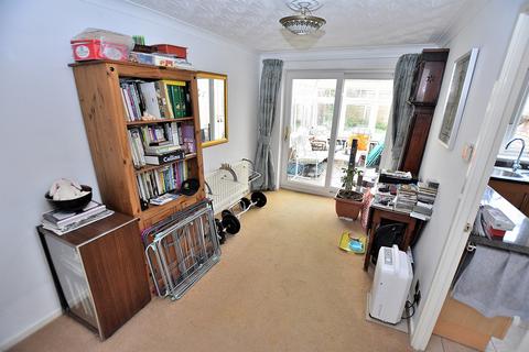 2 Bonville Gardens, Wolverhampton, WV10 8UE