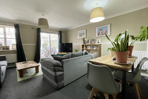 12 Caburn Close, Eastbourne, BN23 8LP
