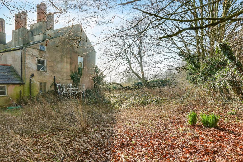 Allaston Road, Lydney... 4 bed detached house £425,000