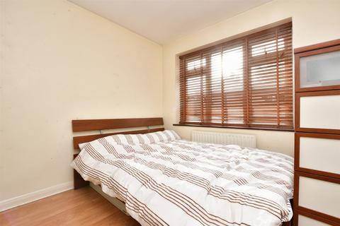 8a Oak Way, Croydon, CR0 7ST