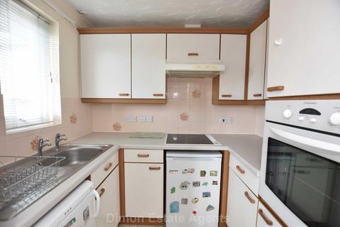 1 bedroom retirement property for sale - Canberra Court, Alverstoke