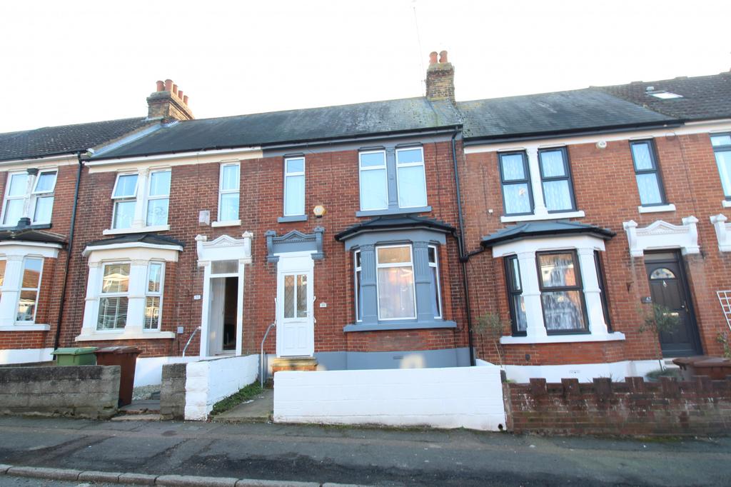 Valley Road, Gillingham, ME7 3 bed terraced house £1,350 pcm (£312 pw)