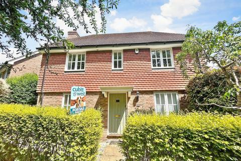 3 bedroom detached house for sale, Berrall Way, Billingshurst, West Sussex