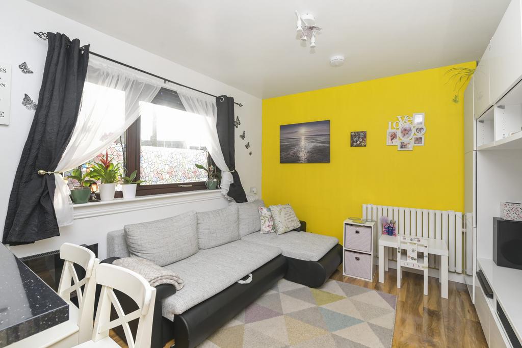 Flat 1, 6, North Greens, Edinburgh, EH15 3RT 1 bed end of terrace house