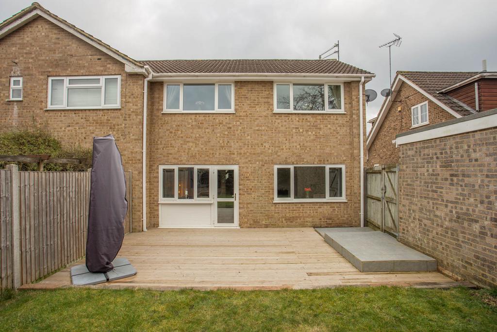 BLACKMOOR WOOD, ASCOT, BERKSHIRE,SL5 8EL 3 bed semidetached house £