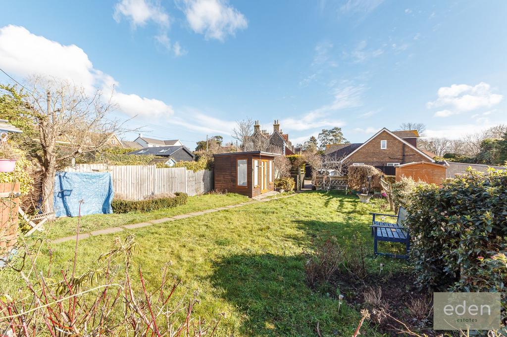 Ryarsh Road, Birling, ME19 3 bed cottage £520,000