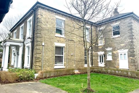 1 bedroom ground floor flat to rent, BANISTER PARK, SOUTHAMPTON SO15