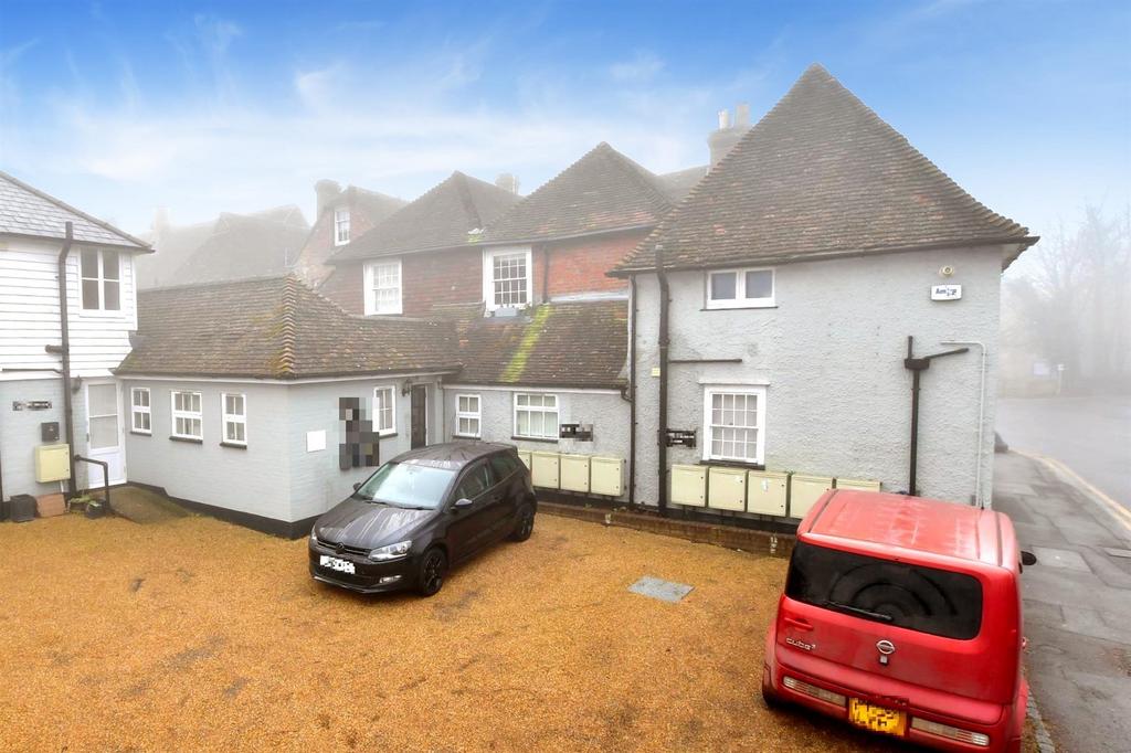 North Street, Headcorn, Kent 1 bed apartment for sale £160,000