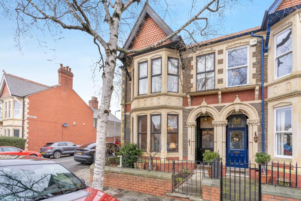 Kimberley Road, Cardiff 4 bed end of terrace house £500,000