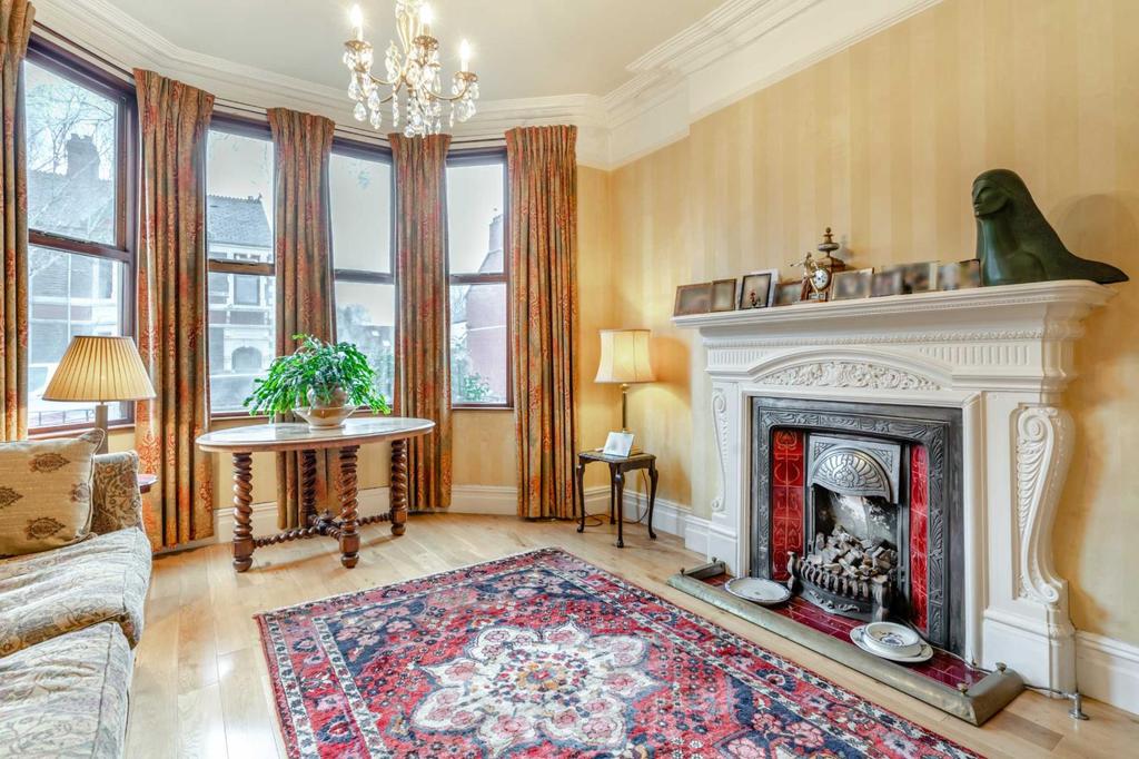 Kimberley Road, Cardiff 4 bed end of terrace house £500,000