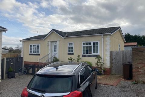 2 bedroom mobile home for sale - Willow Park, Mancot , Deeside