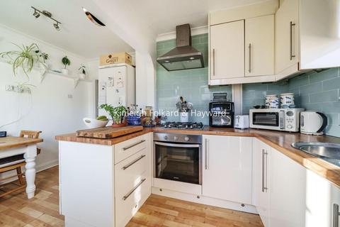 92 Cheston Avenue, Croydon, CR0 8DB