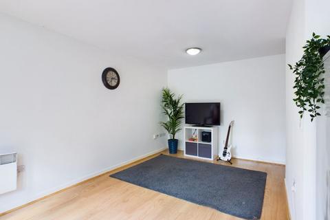 2 bedroom flat for sale, Scott Road, Edgware