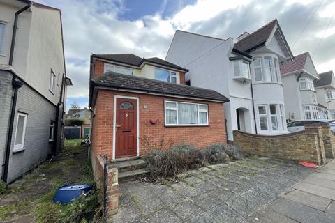 4 bedroom detached house for sale, DETACHED HOUSE PRICED FOR TLC, Westcliff-On-Sea