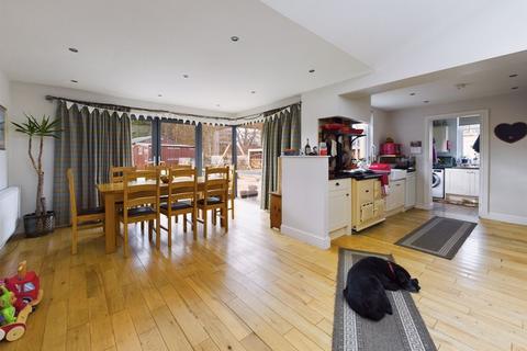 32 Biggar Road, Symington, Biggar, ML12 6FT