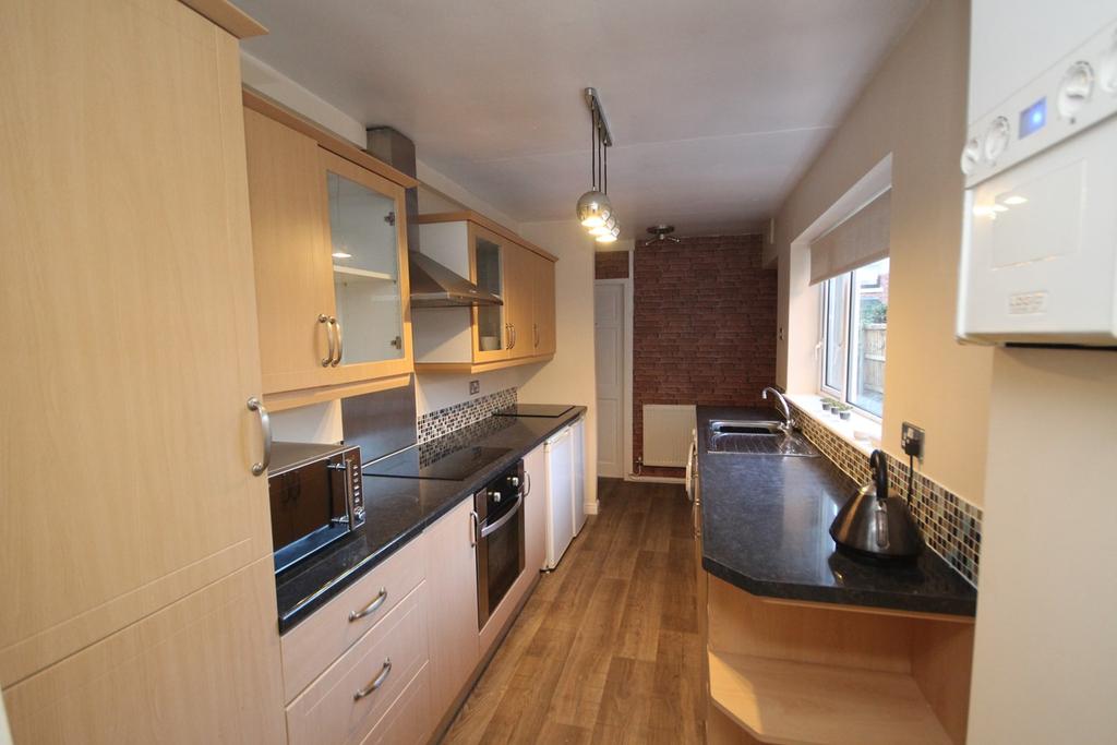 Violet Street, AshtoninMakerfield... 2 bed terraced house £695 pcm