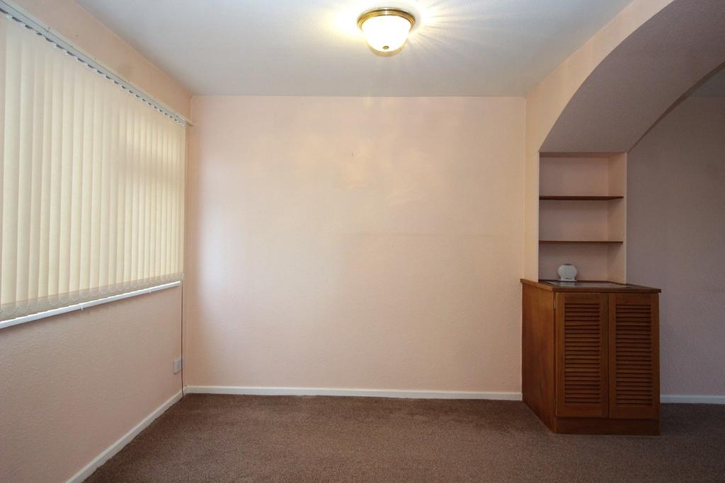Eagleswell Road, Boverton, Llantwit Major, CF61 3 bed semidetached