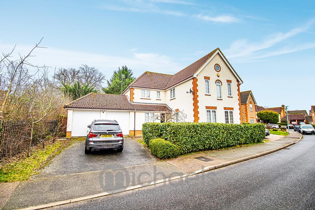 Bridport Way, Braintree, CM7 5 bed detached house for sale £500,000