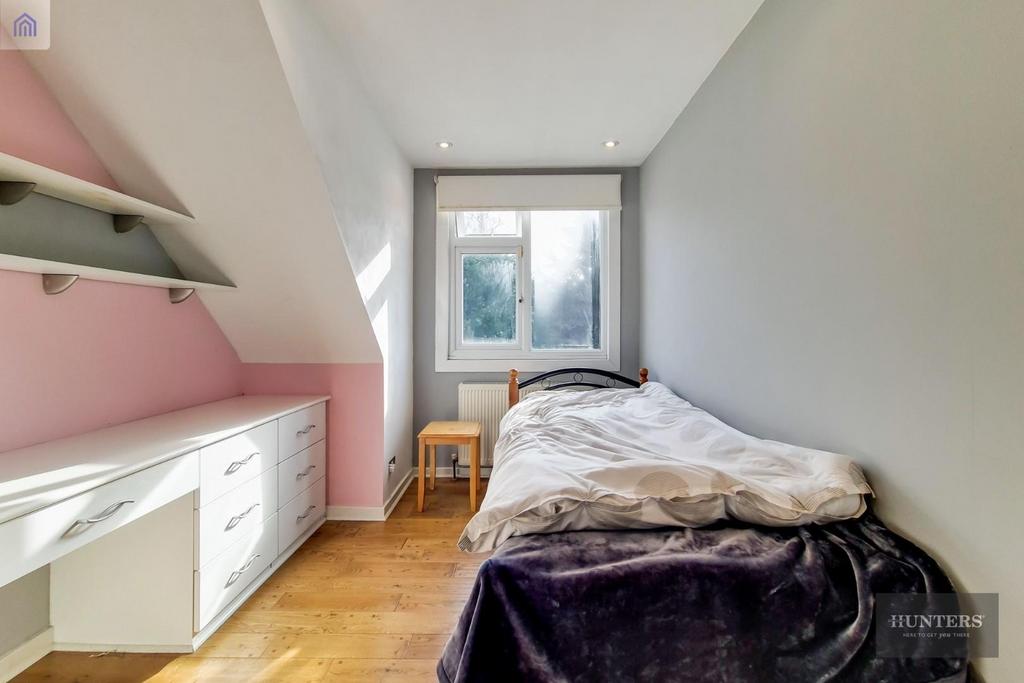 17 Bedroom 4-0.jpg