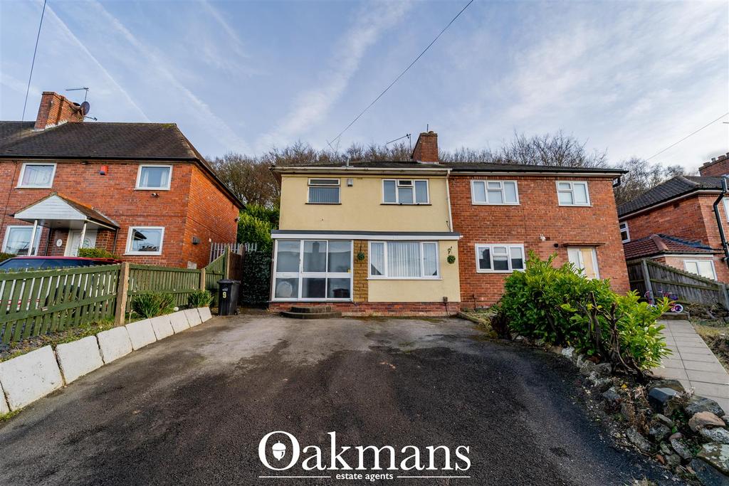 Woodfield Avenue, Stourbridge 3 bed semidetached house £230,000