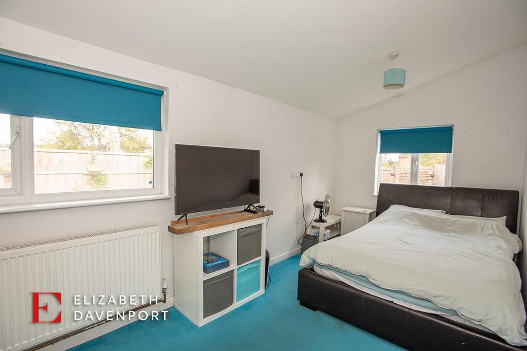 Daleway Road, Finham, Coventry 4 bed semidetached house £450,000